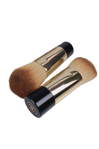 100% AUNTHENTIC CHANEL SMALL FOUNDATION BRUSH 1PC